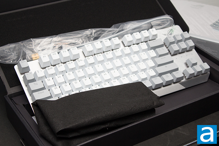 ROG Strix Scope NX TKL Moonlight White, Keyboards