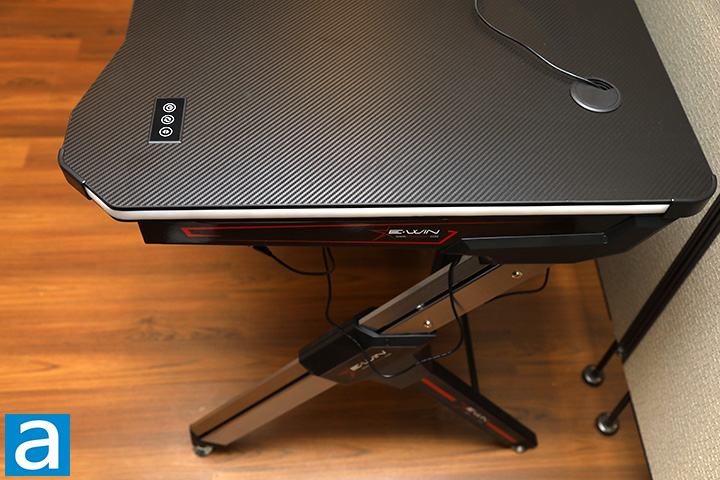 https://aphnetworks.com/review/e-win-2-0-edition-rgb-gaming-desk/011.JPG